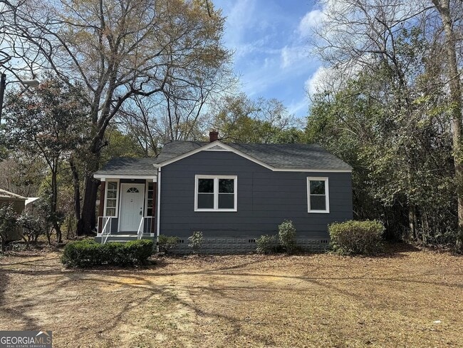 property at 906 Central Dr