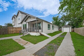 1205 E 27th St in Houston, TX - Building Photo - Building Photo