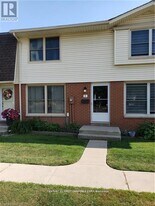 51 Sholto Dr in London, ON - Building Photo