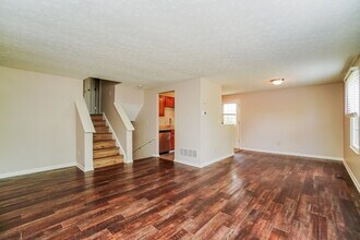 4585 Marilyn St in Hilliard, OH - Building Photo - Building Photo