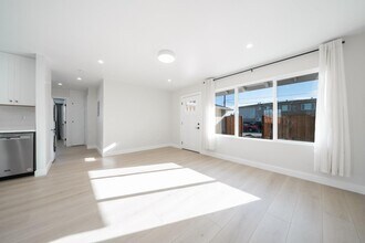 602 Wessex Way in Belmont, CA - Building Photo - Building Photo