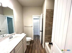 978 Aurora Grv Bnd in Temple, TX - Building Photo - Building Photo