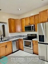 3026 La Mirage Dr in Lauderhill, FL - Building Photo - Building Photo