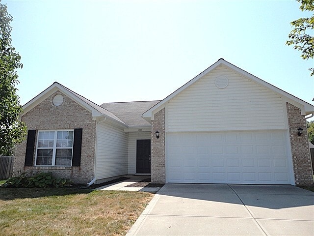 property at 9931 Lakefield Ln