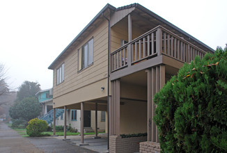 1404 T St in Sacramento, CA - Building Photo - Building Photo