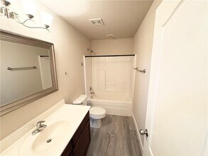 1284 N Cannondale Dr in Fayetteville, AR - Building Photo - Building Photo