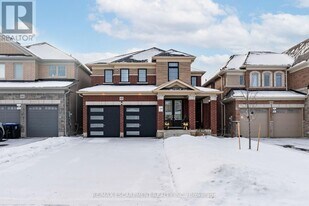 48 Sparrow Wy in Adjala-Tosorontio, ON - Building Photo