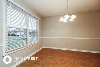 592 Woodcrest Dr in La Vergne, TN - Building Photo - Building Photo