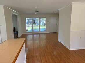 6034 Chamberlain Dr in New Orleans, LA - Foto de edificio - Building Photo