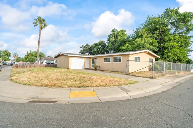 property at 6436 Thomas Dr