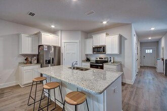 1909 Noleka Ct in Navarre, FL - Building Photo - Building Photo