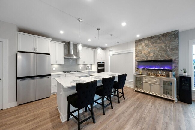 property at 102 St Ives Pl