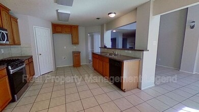 478 Clearbranch Dr in Lancaster, TX - Building Photo - Building Photo