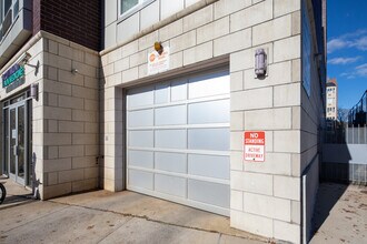 140-21 32nd Ave in Flushing, NY - Foto de edificio - Building Photo