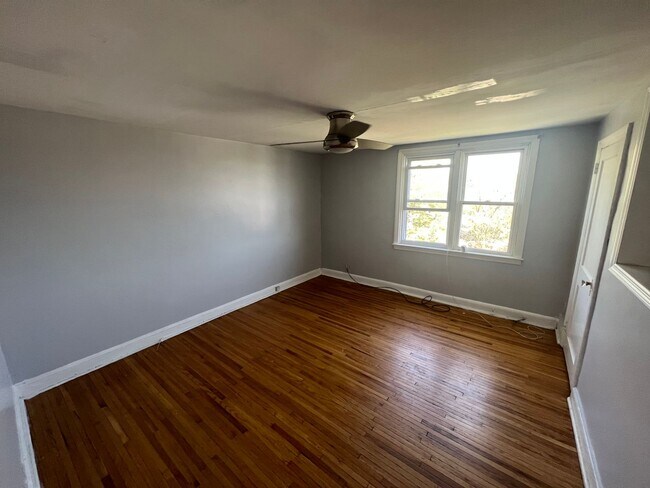 1370 N 75th St in Philadelphia, PA - Building Photo - Building Photo