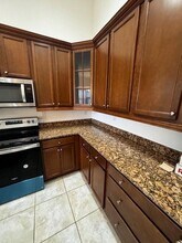 3927 NW 84th Way in Pembroke Pines, FL - Building Photo - Building Photo