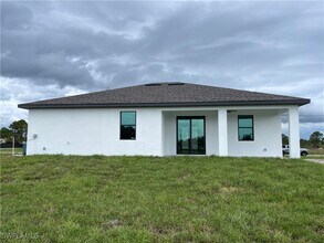 821 Newell St E in Lehigh Acres, FL - Building Photo - Building Photo