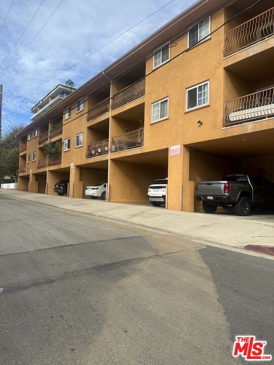 property at 1001 Hammond St