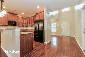 9023 Hema Ln in Summerville, SC - Foto de edificio - Building Photo