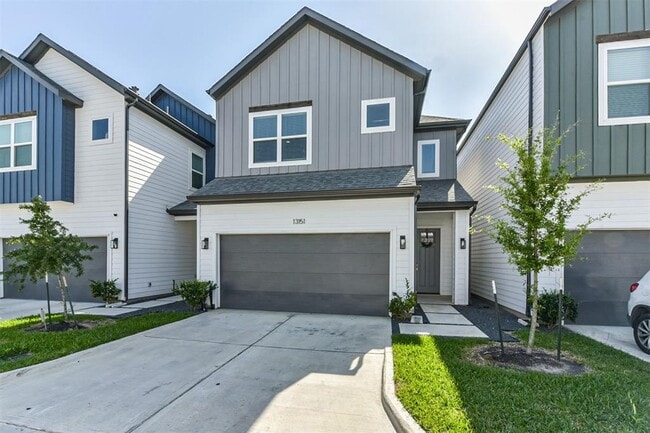 13151 Perennial Spgs Dr in Houston, TX - Building Photo - Building Photo