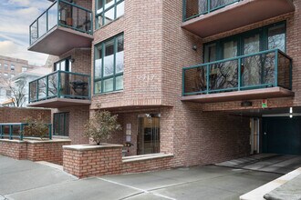 The Waterford in Brooklyn, NY - Building Photo - Building Photo