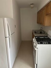 513-515 Grand Ave in Englewood, NJ - Building Photo - Building Photo