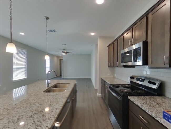 property at 2310 Bailey Flds Ln