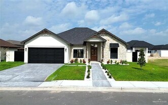 9905 N 24th St in McAllen, TX - Building Photo