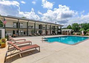High River in Tuscaloosa, AL - Foto de edificio - Building Photo