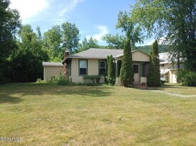 2001 NY-9N Scenic in Ticonderoga, NY - Building Photo