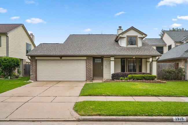 1915 Creek Valley Ln