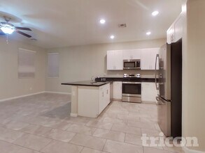 12570 W Mazatzal Dr in Peoria, AZ - Foto de edificio - Building Photo