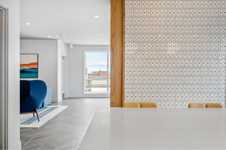 Center & Stone in Quincy, MA - Foto de edificio - Building Photo