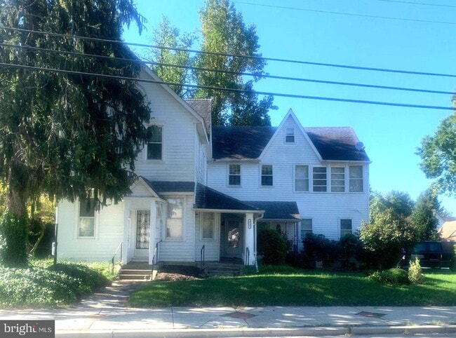 property at 915 Stone Rd