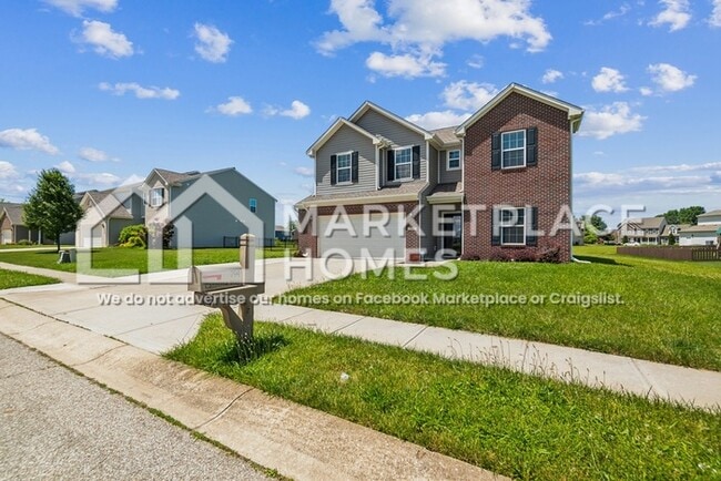 794 Carolina Way in Avon, IN - Building Photo - Building Photo