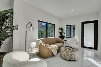 7943 NW 6th Ave in Miami, FL - Building Photo - Building Photo