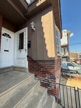 3950 Dungan St in Philadelphia, PA - Foto de edificio - Building Photo