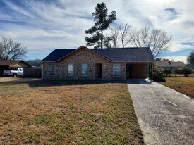 3499 Braycrest Cove in Memphis, TN - Building Photo