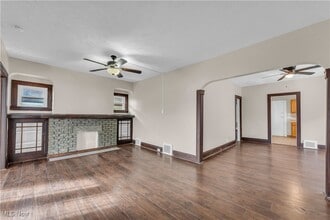 11913 Buckingham Ave in Cleveland, OH - Building Photo - Building Photo