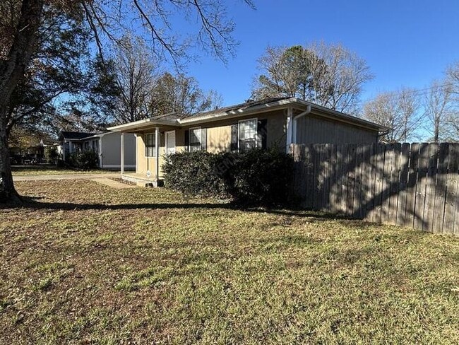 1908 Kelly Dr in Jacksonville, AR - Building Photo - Building Photo