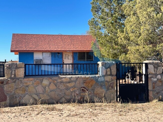 property at 4225 Holliday Ln