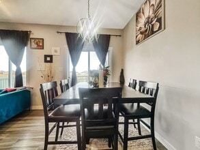 7552 Creighton Pl SW in Edmonton, AB - Building Photo - Building Photo