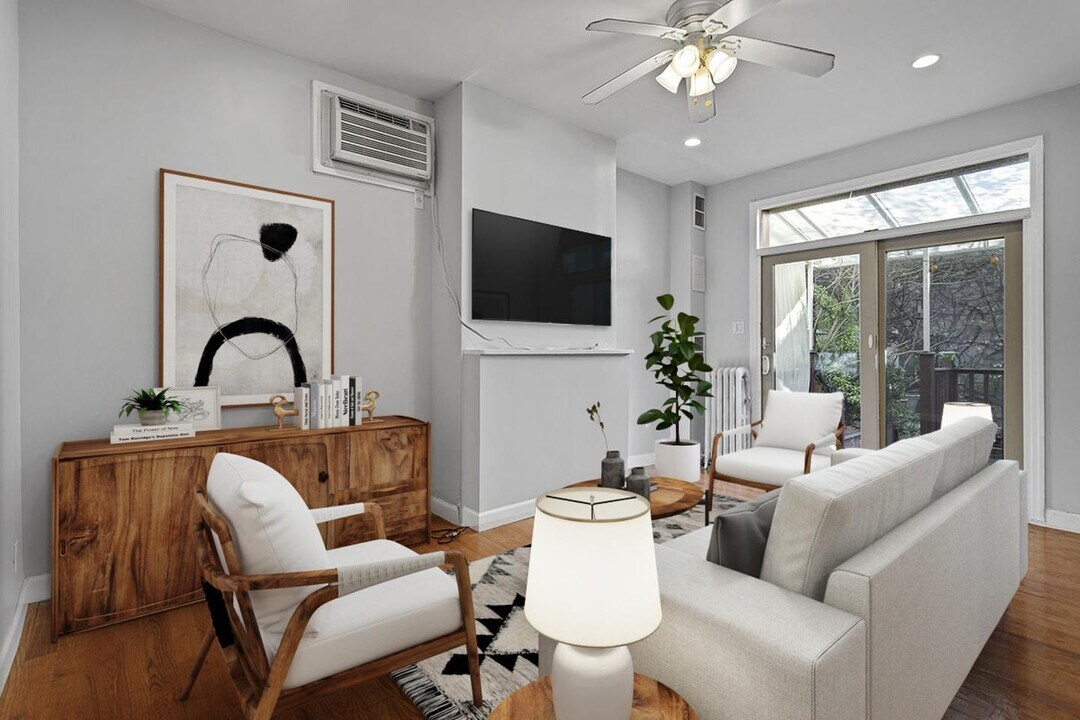 Upscale Bushwick apartment 2 blocks from L Line in Brooklyn, NY - Building Photo