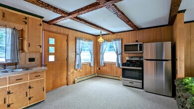 2 Starfish Ln in Gilmanton, NH - Building Photo - Building Photo