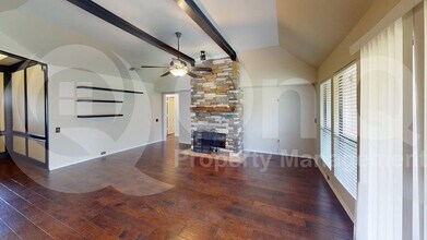 2212 Canyon Valley Trail in Plano, TX - Building Photo - Building Photo