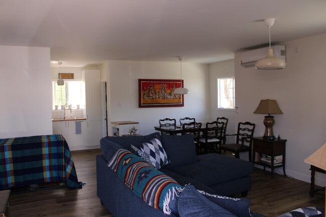2824 8th Ave in Los Angeles, CA - Building Photo - Building Photo