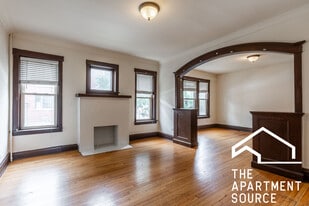 3445 W Schubert Ave, Unit 1 in Chicago, IL - Building Photo