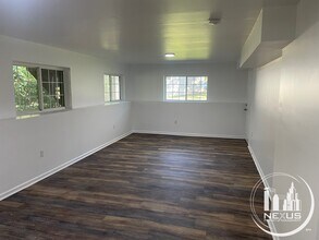 7 Sultana Ter in Southington, CT - Foto de edificio - Building Photo