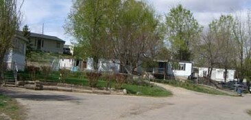 Pleasant Valley Mannor MHP in Caldwell, ID - Foto de edificio - Building Photo