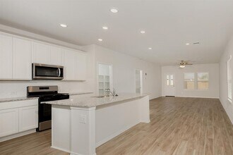 10714 Violet Bloom Dr in Tomball, TX - Building Photo - Building Photo